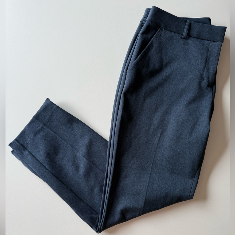 Columnist Mid Rise Ankle Pant